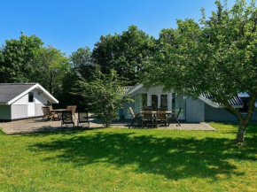 Two-Bedroom Holiday home in Oksbøl 10